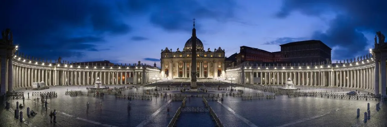 Homestay Room In St Peter Square , Vatican City, Vatican Museums Rome